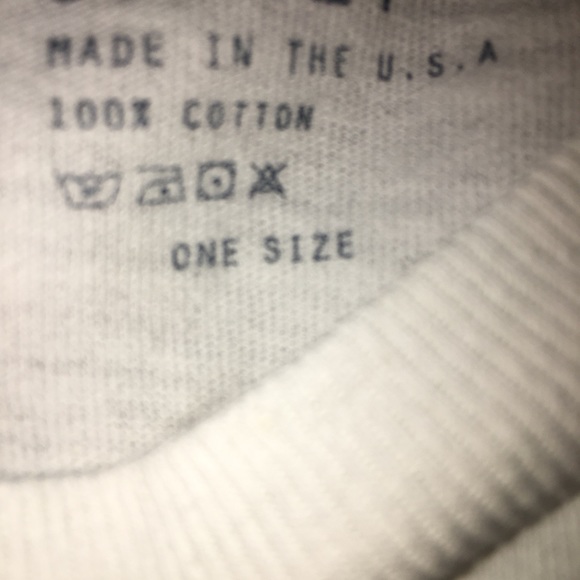 BRANDY MELVILLE USA T❣️🦋 - Picture 2 of 2